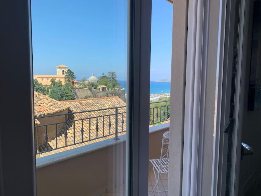 Boutique Apartment - Tropea Buitenkant foto